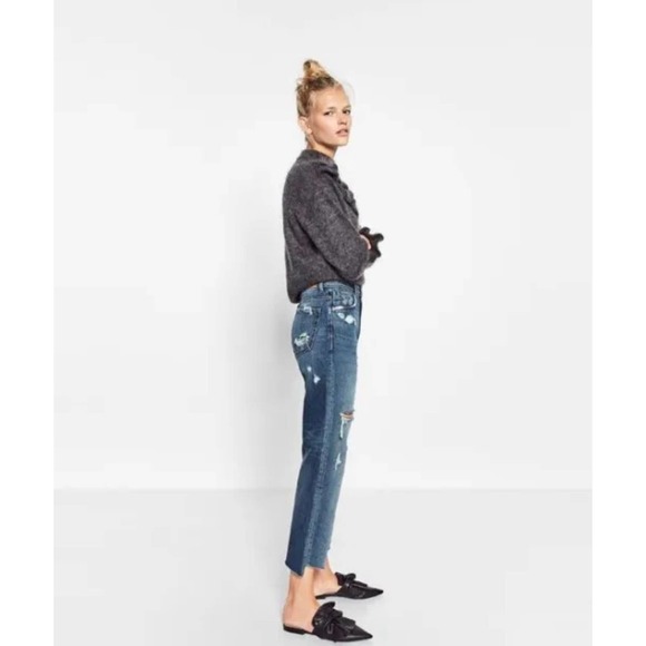 NEW Zara Jeans Womens 2 High Rise Blue Distressed Ripped Denim - Picture 1 of 8